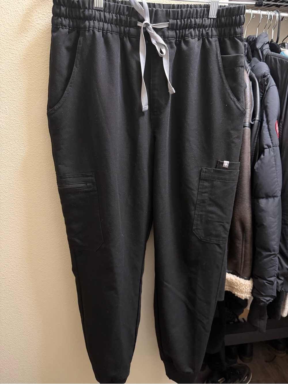 Figs black joggerscrub pants size M